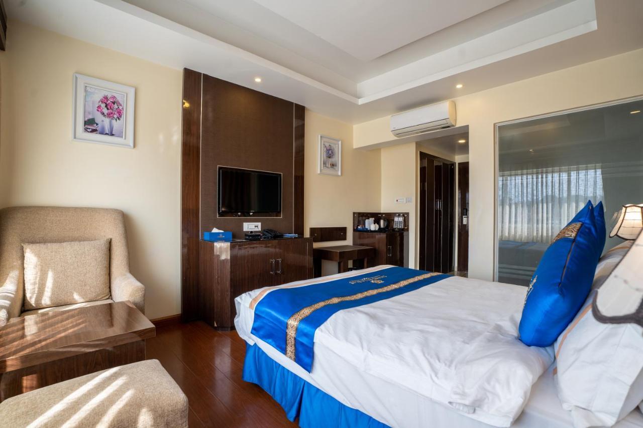Shangrila Blu Hotel Lalitpur Buitenkant foto