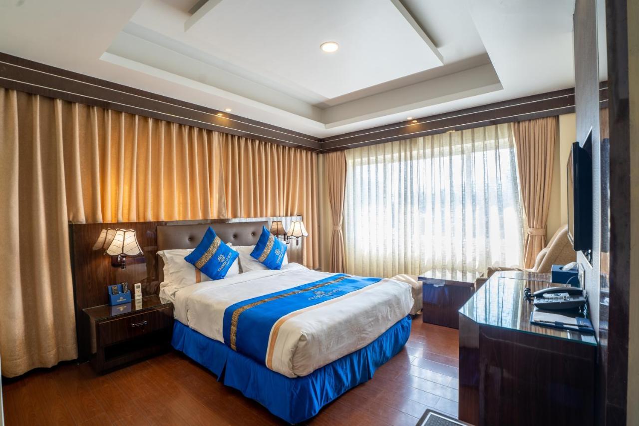 Shangrila Blu Hotel Lalitpur Buitenkant foto