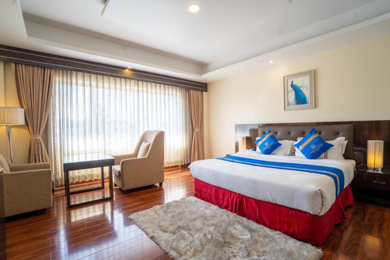 Shangrila Blu Hotel Lalitpur Buitenkant foto