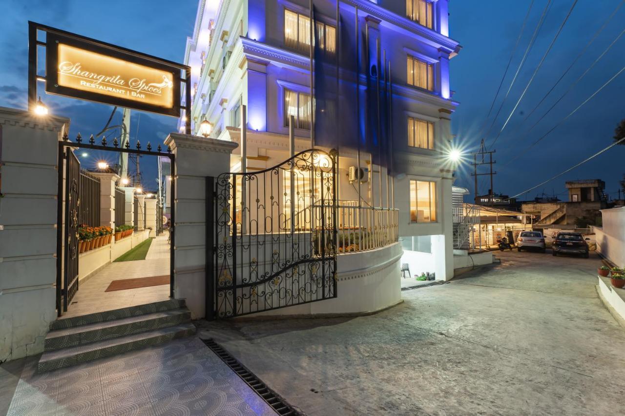 Shangrila Blu Hotel Lalitpur Buitenkant foto